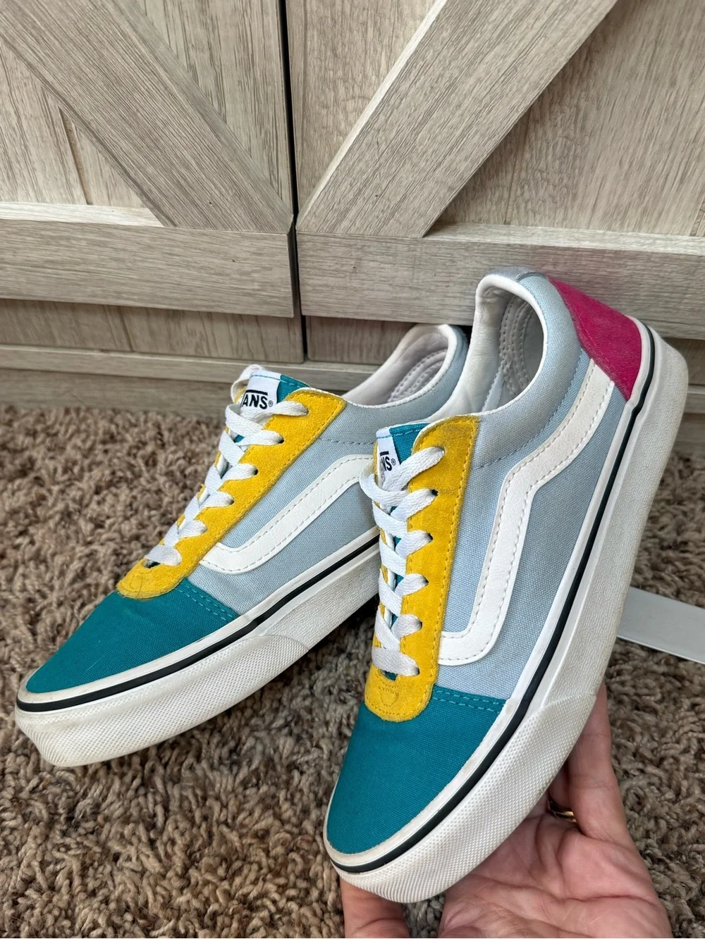 Vans Two-Tone Teal and Yellow retro Old Skool Sneakers - women 6.5